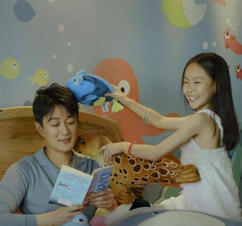 鄂州父女吃瓜吧,一场温馨的亲子互动盛宴