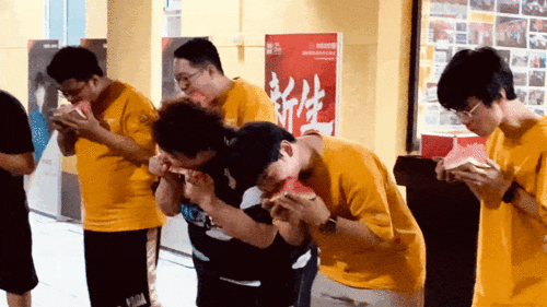 吃瓜音乐响起,探寻夏日狂欢的旋律之旅