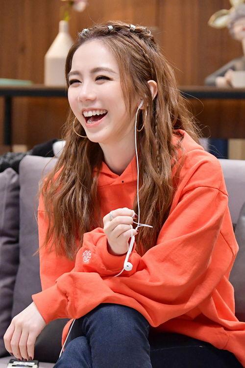 吃瓜少女妞妞,揭秘娱乐圈幕后故事