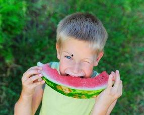 吃瓜吃到流泪,那些让人泪目的吃瓜瞬间